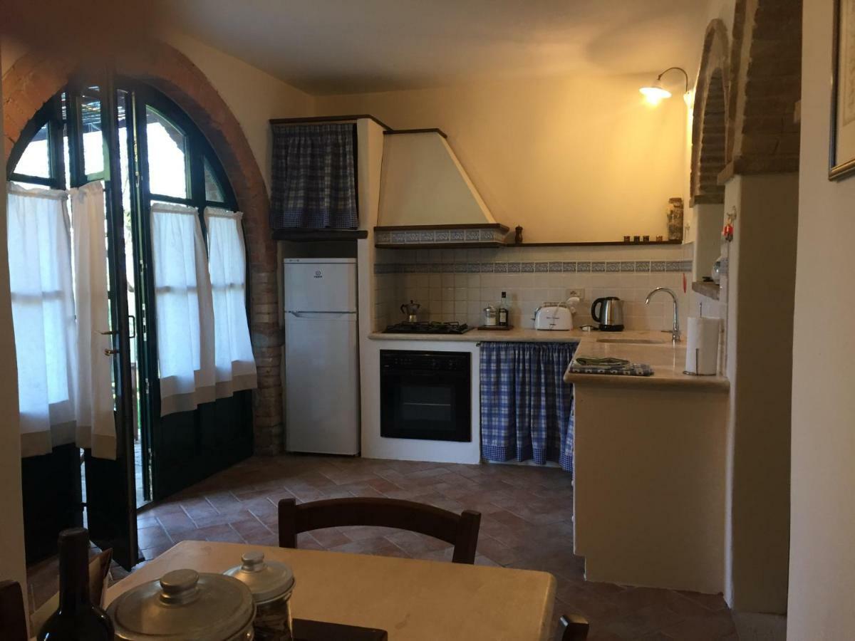 카솔레 델사 Agriturismo Erta 빌라 외부 사진